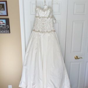 Maggie Sottero wedding gown
